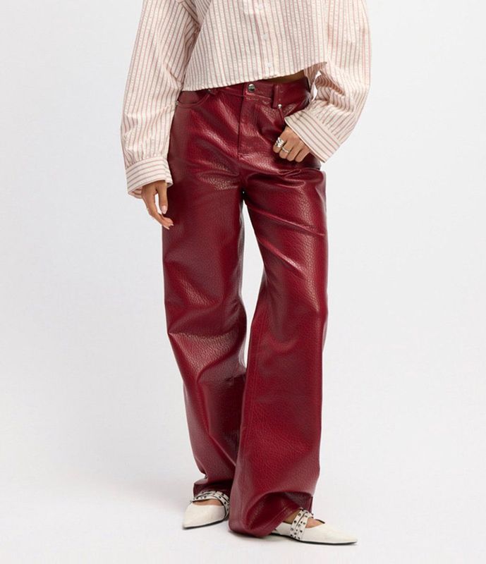 Refined Department - Esmee R2509180762 - Imitatieleer Broek - Bordeaux - Wide Pants