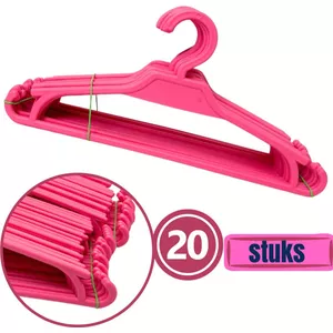 Vele Zwarte Plastic Kleerhangers Met Wasknijpers Liggen Op De Grond En Gebracht Aan Een Picknick Voor Bdsm Vaklieden Fo Image121845592