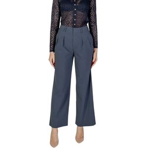 Wijde broek met plooien CALVIN KLEIN JEANS. Polyester materiaal. Maten 28 US - 36 EU. Blauw kleur