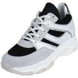 Giga Sneaker - Grijs met Witte en Zwarte Accenten