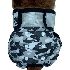 Loopsheidbroekje hond - camo grijs - maat M - voor middelgrote honden - herbruikbaar - hondenbroekje - hondenluier - loopsheid - ongesteldheid - voorkomt ongewenste zwangerschappen bij teefjes - milieuvriendelijk - verantwoord - perfecte pasvorm