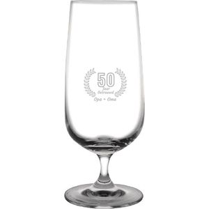 Gegraveerde Bierglas op voet 41cl Opa + Oma 50 jaar getrouwd