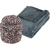 Apollo - Fleece deken blauwgrijs 125 x 150 cm met voetenwarmer slof cheetah one size