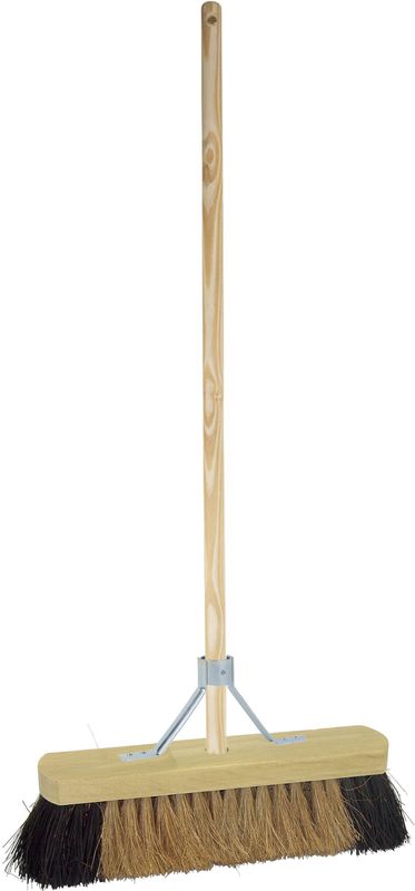 BETRA - Universele Bezem - Beige - FSC Hout - Inclusief Stokhouder