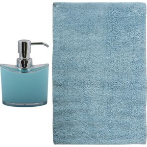 MSV badkamer droogloop mat/tapijt - Bologna - 45 x 70 cm - bijpassende kleur zeeppompje - lichtblauw