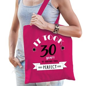 Bellatio Decorations cadeau tas dames - 30 en perfect - fuchsia roze - katoen - 42 x 38 cm - dertig