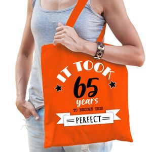 Cadeau tas voor dames - 65 en perfect - oranje - katoen - 42 x 38 cm - vijfenzestig - shopper - Feest Boodschappentassen