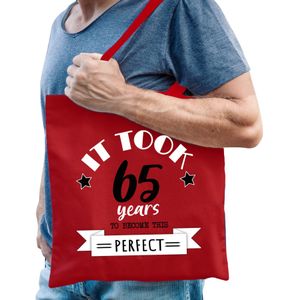 Cadeau tas voor heren - 65 en perfect - rood - katoen - 42 x 38 cm - vijfenzestig - shopper - Feest Boodschappentassen