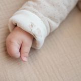 Little Dutch - Reversible Babyjasje - Gebroken Wit/Nappy Sand - Baby Bunny