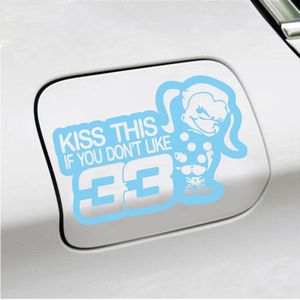 Bumpersticker - Kiss This If You Dont Like 33 - 13,4 X 20 - Licht Blauw