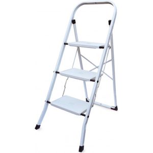 EUGAD Trapladder, 3 treden inklapbaar, ladder met anti-slip treden, vouwladder met handgreep, eenvoudig op te bergen, tot 150 kg belastbaar, van staal, zwart wit