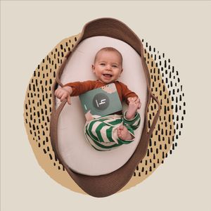 Cuddie Baby Verschoonmand XL en Duurzaam Aankleedkussen - Incl. Extra Matrashoes van 100% Biologisch Katoen, Waterdichte Matras Hoes en Extra Dik Matras (70 x 45 x 10 cm) - Mand van Organisch Katoen - Baby Mozesmand voor Commode