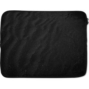 Laptophoes 17 inch - Zand - Zwart - Wit - Strand - Laptop sleeve - Binnenmaat 42,5x30 cm - Zwarte achterkant