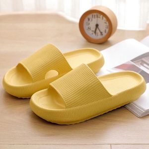 Klikkopers® - Cloud Slides - Slippers - Badslippers - Sloffen - Verdikte - Lichtgewicht - Super Zacht aan je Voeten - Anti-Slip - Geel - 36-37