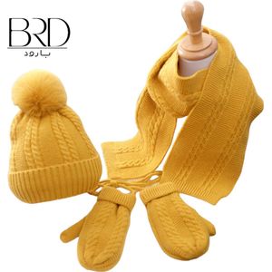 BRD® Winter | set voor kinderen Geel - gevoerde muts, sjaal en handschoenen wanten met touw - kind winterset gebreid gevoerd met pompon - 3 delige set