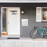 BRASQ Brievenbus Hangend Deluxe Wit - Wandbrievenbus met krantenvak en Slot - Met krantenvak - RVS