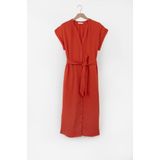 Warm oranje mousseline midi jurk met riem