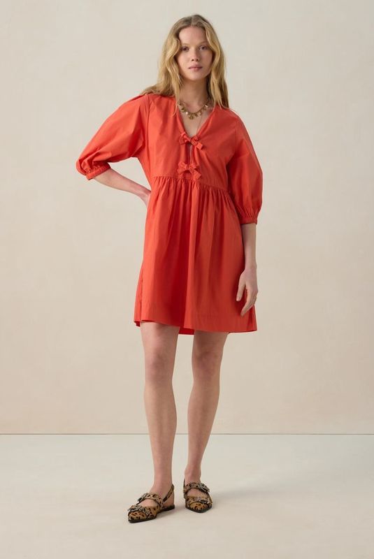 Sissy-Boy - Jerseyjurk - Rood - Korte Pasvorm - Korte Pofmouwen - V-halslijn met Striksluiting