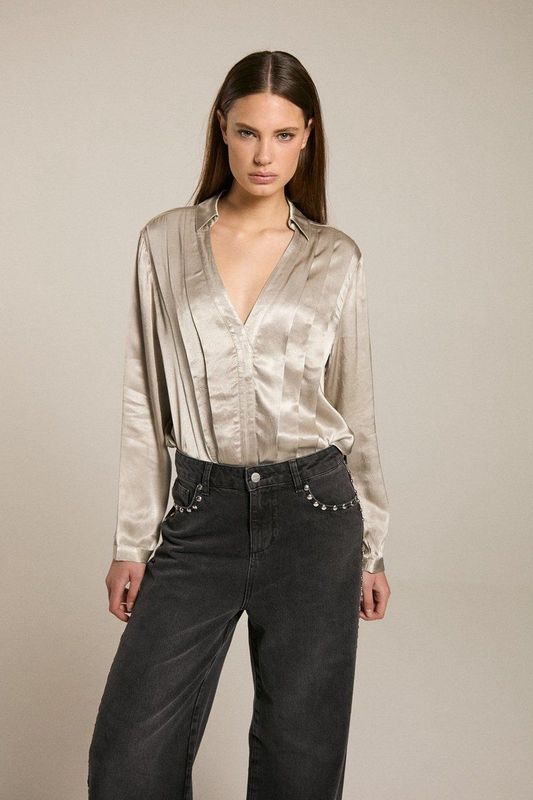 Homage to Denim - H-cw25m29 - Blouse - Champagne - Met Plissé Detail