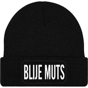 BLIJE MUTS muts - Zwart (witte letters) - Beanie - One Size - Uniseks - Grappige teksten | Designs - Wintersport - Aprés ski muts - Ik ben vandaag zo vrolijk - Cadeau