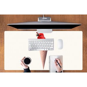 Muismat XXL - Bureau onderlegger - Bureau mat - IJs - Papegaai - Rood - IJshoorntjes - Wit - 120x60 cm - XXL muismat