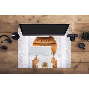 Muismat XXL - Bureau onderlegger - Bureau mat - Poort - Architectuur - Wit - Goud - 80x60 cm - XXL muismat