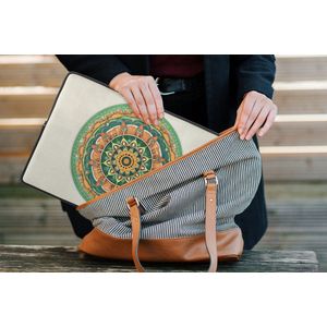 Laptophoes 14 inch - Hippie - Mandala - Groen - Boho - Bloemen - Laptop sleeve - Binnenmaat 34x23,5 cm - Zwarte achterkant