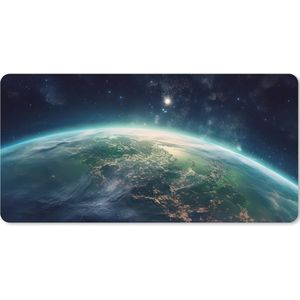 Muismat XXL - Bureau onderlegger - Bureau mat - Aarde - Ruimte - Sterren - Landschap - 120x60 cm - XXL muismat - Geschikt voor Gaming Muis en Gaming PC set-up