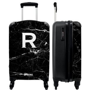 NoBoringSuitcases.com - Zwarte marmer koffer met letter R - Past binnen 55x40x20 cm en 55x35x25 cm - Trolley handbagage initialen zwart - Valiezen met wieltjes volwassenen - Reiskoffer op wielen - Rolkoffer lichtgewicht - Cadeau voor man en vrouw