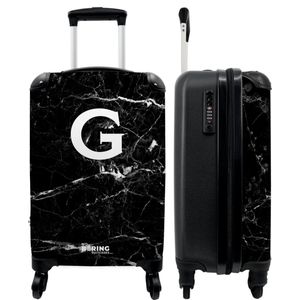 NoBoringSuitcases.com - Zwarte marmer koffer met letter G - Past binnen 55x40x20 cm en 55x35x25 cm - Trolley handbagage initialen zwart - Valiezen met wieltjes volwassenen - Reiskoffer op wielen - Rolkoffer lichtgewicht - Cadeau voor man en vrouw