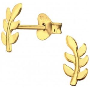 Gold plated oorstekers, takje met bladeren