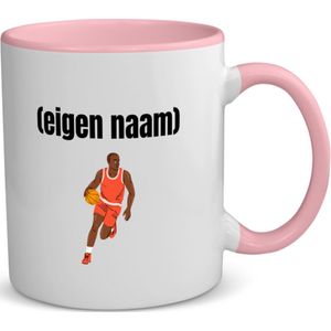 Akyol - basketbal man met eigen naam koffiemok - theemok - roze - Basketbal - iemand die op basketbal zit - sport - bal - wedstrijdsport - verjaardag cadeau - kado - 350 ML inhoud