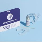 Smyle Whitening kit - Tandenbleekset voor Wittere Tanden - Natuurlijke Ingrediënten zonder Schadelijke Waterstofperoxide - Tot 7 Tinten Lichter - Zichtbaar Resultaat Binnen 10 Dagen!