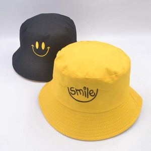 CHPN - Bucket Hat - ""Reversible hat - Bucket - Vissershoedje - Smile - Smiley - One Size - Geel & Zwart - Hippe hoed - Festivalhoedje - Feesthoed - Cadeau