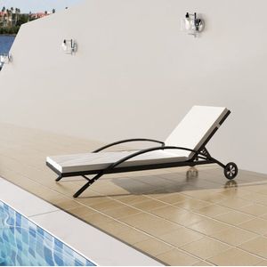 The Living Store Ligbed met kussen en wieltjes poly rattan zwart - Ligbed - Rattan Ligbed - Loungebed - Tuinset - Buitendecor