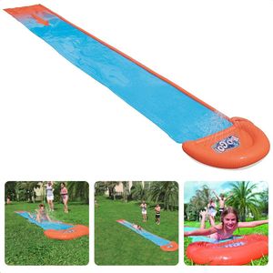 Cheqo® 1-Persoons Waterglijbaan - Waterglijmat - 4.88m - Aansluiten op Tuinslang - Buikschuifbaan - Leeftijd 3+ - Plezier voor Kinderen - Ingebouwde Sproeier - Incl. Reparatiekit - Glijbaan - Buikschuifmat - Perfect voor de Zomer