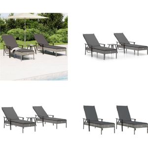 Vidaxl - Sonnenliegen 2 Stk. mit Tisch und Auflagen Grau Poly Rattan - Sonnenliegen - Gartenmöbel - Outdoor Möbel - Lounge Set - Poolside Furniture