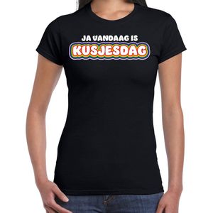 Bellatio Decorations Gay Pride T-shirt voor dames - zwart - kusjesdag - regenboog - LHBTI