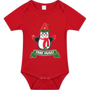 Bellatio Decorations - Rompertje - Rood - Pinguin - Free Hugs - Kerst Cadeau