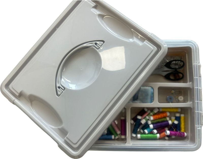 Plasticforte - Naaidoos - Bruin - 12L - Opbergbox met Vakverdeling Tray