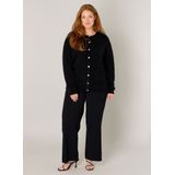 Base Level - Curvy Cardigan Yulia - Zwart - Met Wol en Knoopsluiting