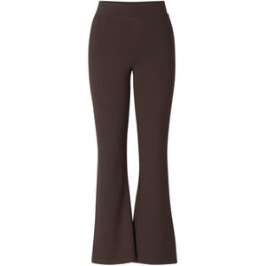 Base Level - Curvy Tregging Allie - Bruin - Modern Bootcut-model