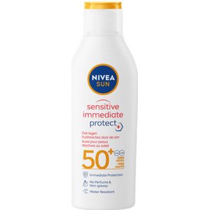 NIVEA - Sun Sensitive Anti-Allergie Zonnemelk - SPF 50 - 3 x 200 ml - Voordeelverpakking