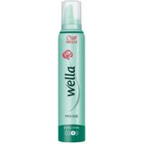 Wella - Extra Strong Hold - Haarmousse - 3 x 200 ml - Voordeelverpakking