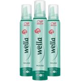 Wella - Extra Strong Hold - Haarmousse - 3 x 200 ml - Voordeelverpakking
