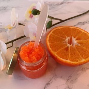 Lipscrub sinaasappel