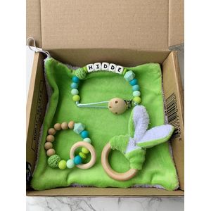 Giftset babypakket - turquoise - gepersonaliseerd - verschillende maten