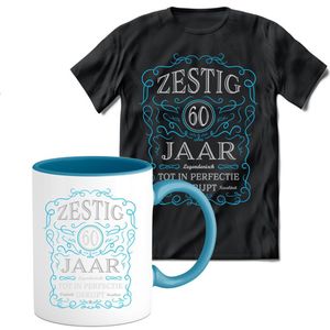 60 Jaar Legendarisch Gebrouwen T-shirt met mok giftset Blauw | Verjaardag cadeau pakket set | Grappig feest shirt Heren – Dames – Unisex kleding | Koffie en thee mok | Maat XXL