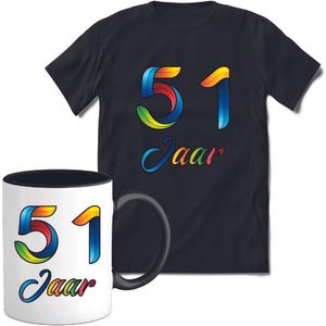 51 Jaar Vrolijke Verjaadag T-shirt met mok giftset Zwart | Verjaardag cadeau pakket set | Grappig feest shirt Heren – Dames – Unisex kleding | Koffie en thee mok | Maat XL