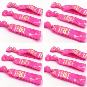 12 elastische armbanden/haarelastiek Bride Tribe hot pink met goud - roze - vrijgezellenfeest - Bride Tribe - bruid - trouwen - armband - haarelastiek